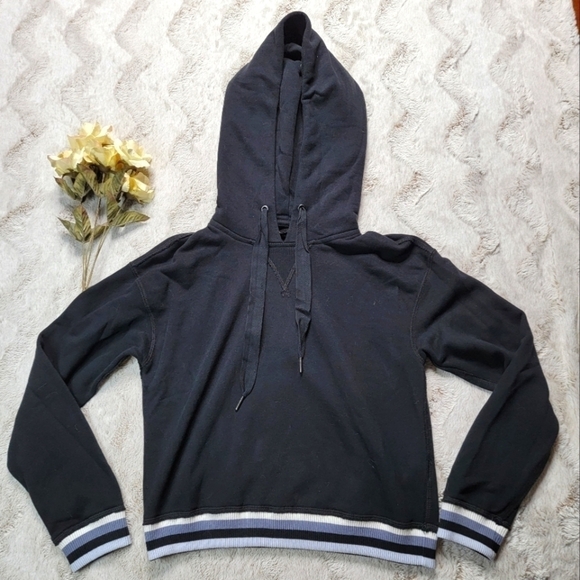 Abercrombie Fitch Black Varsity Hem Drawstring Hoodie Sweater Size S - Picture 1 of 13